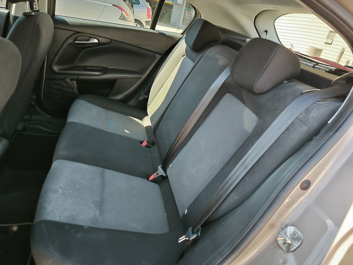 Fiat-Tipo-12