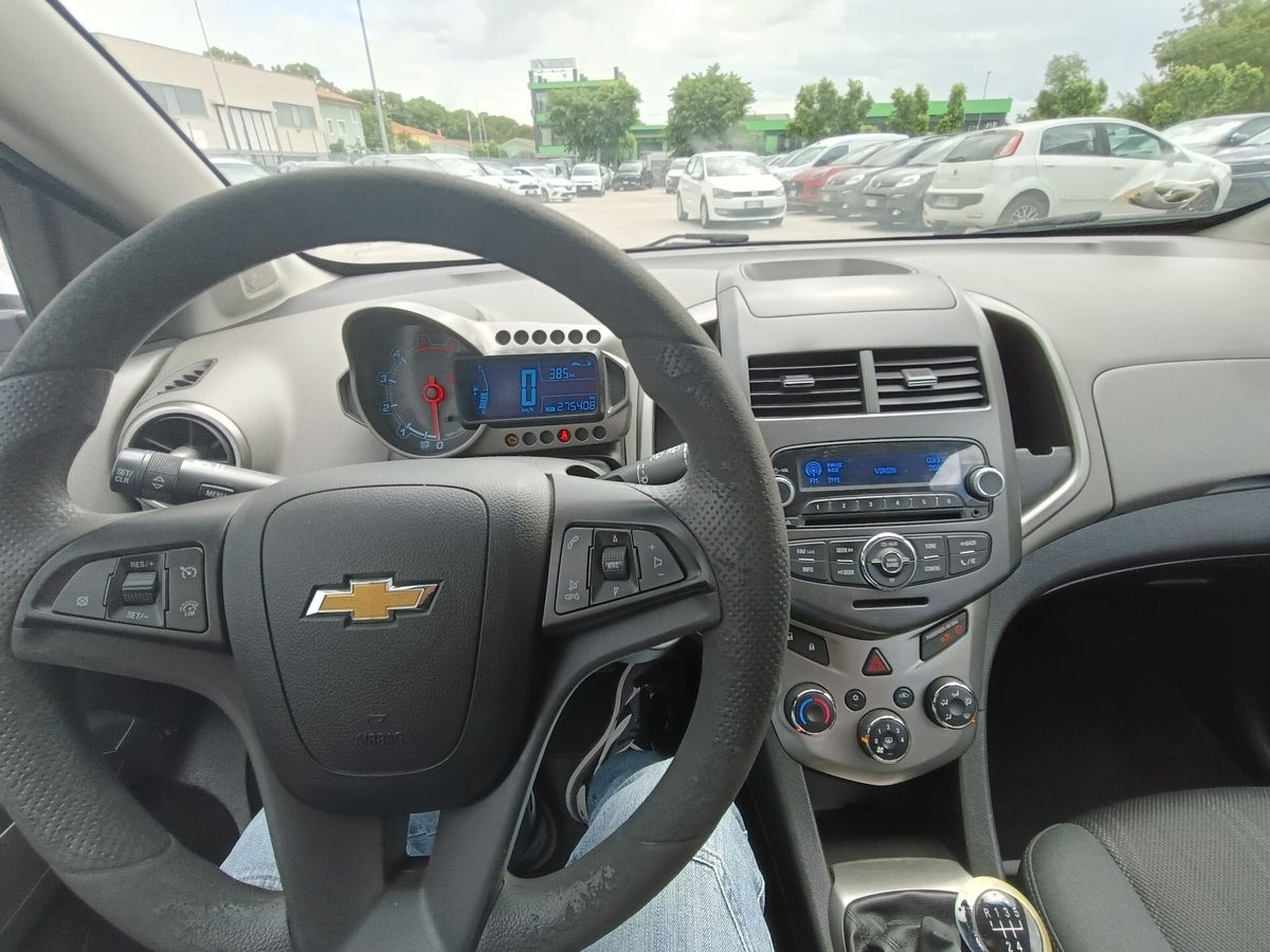 Chevrolet-Aveo-7