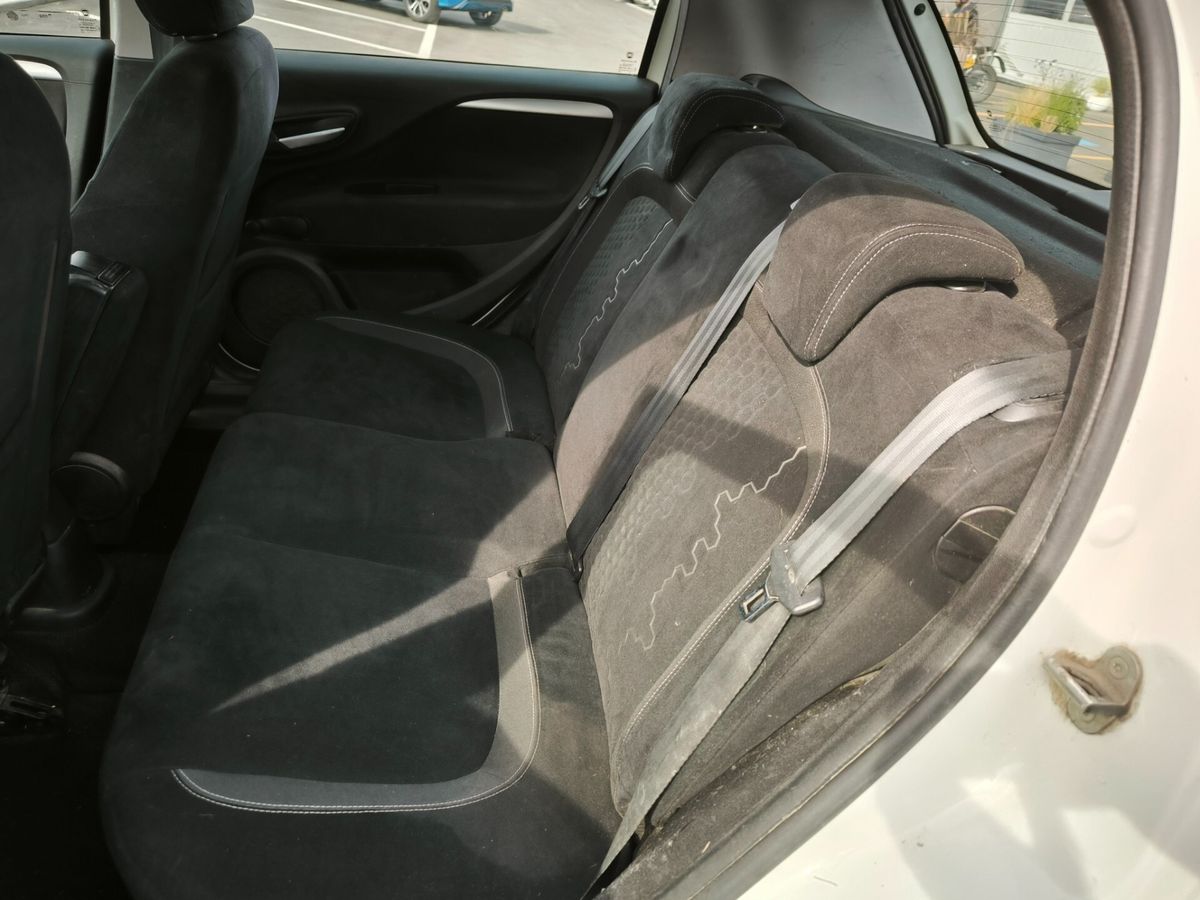 Fiat-Punto-11