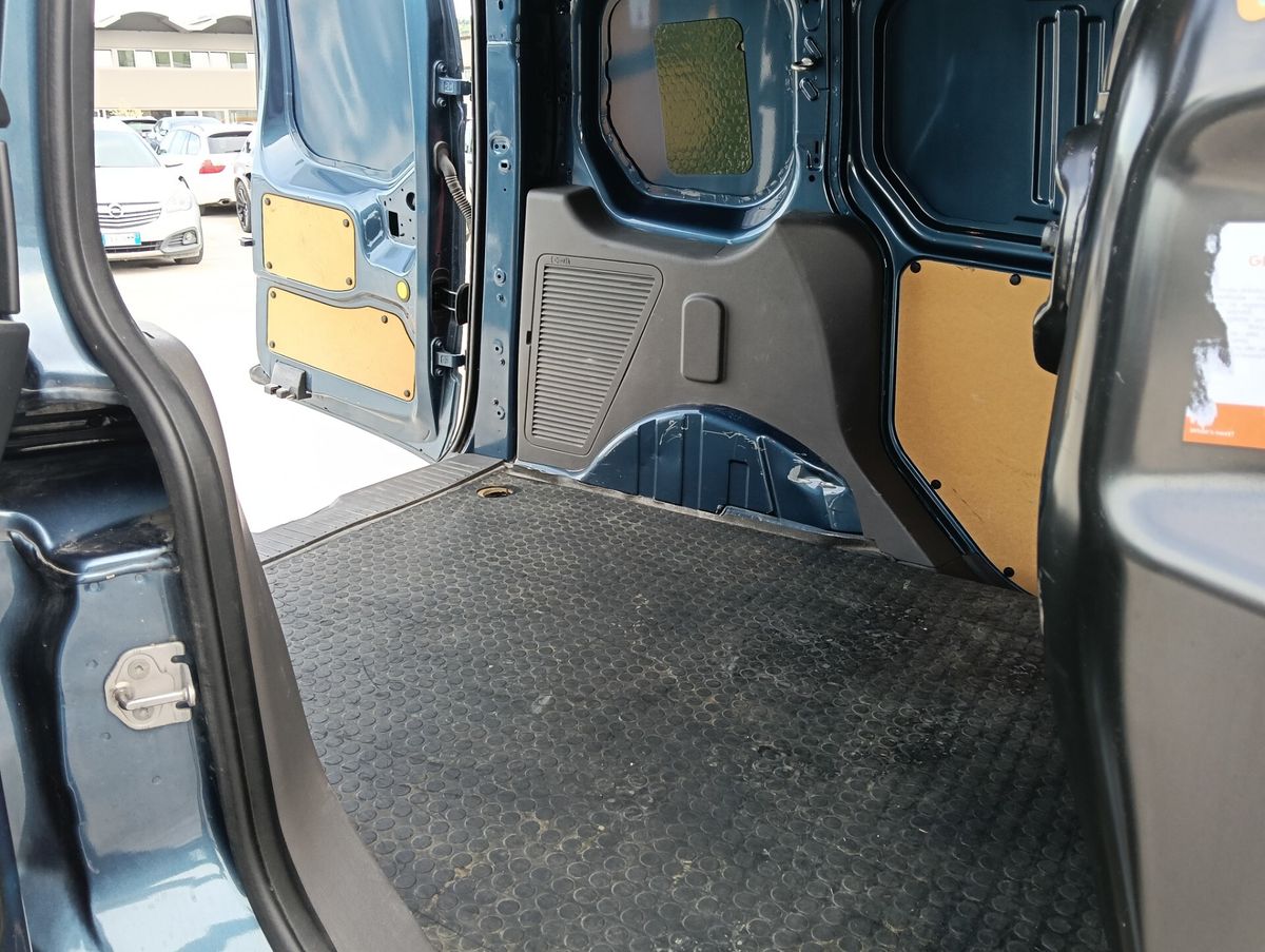 Ford-Transit-Connect-14