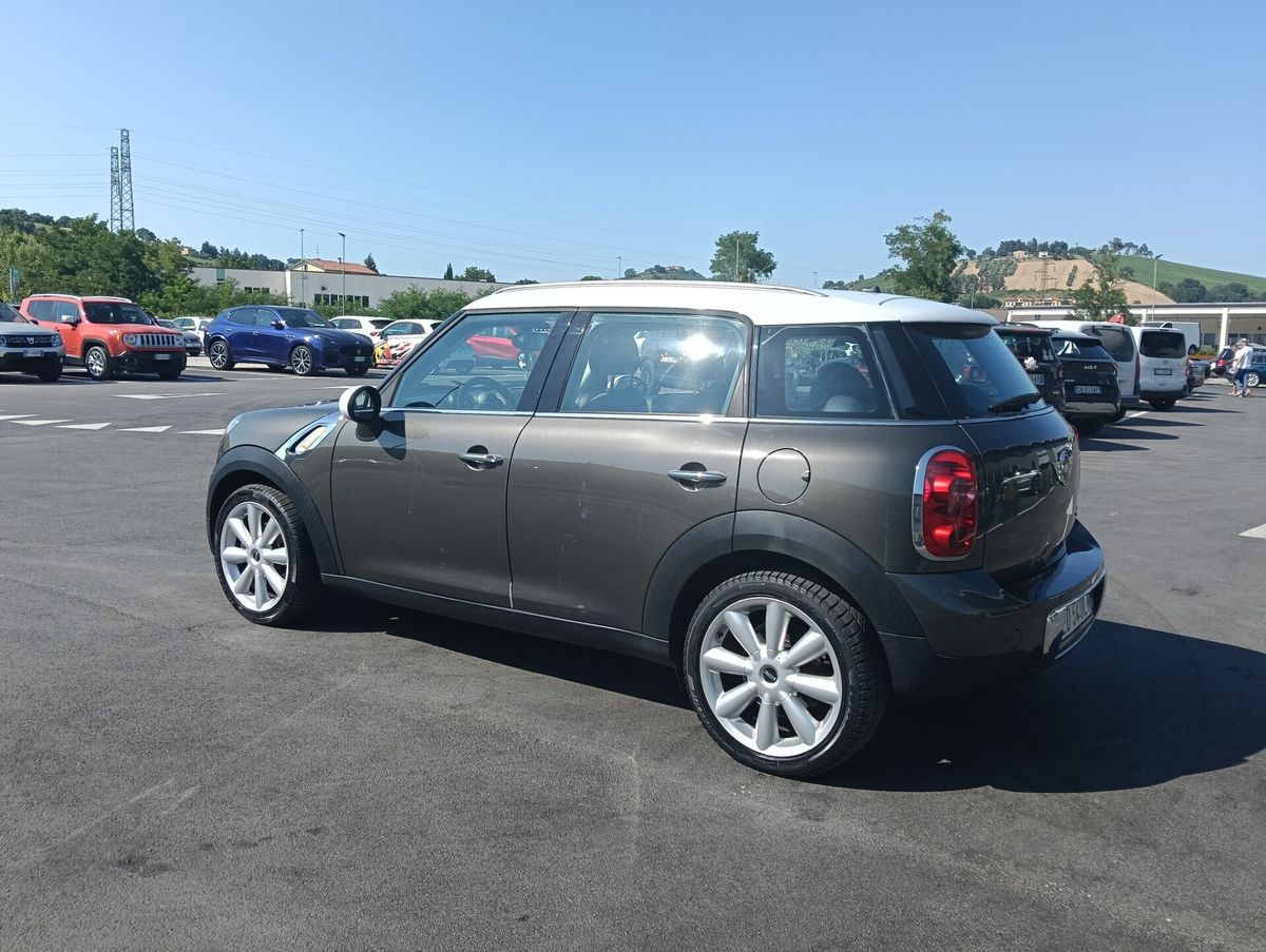 Mini-Cooper-D-Countryman-5