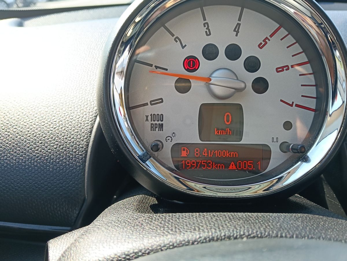 Mini-Cooper-D-Countryman-8