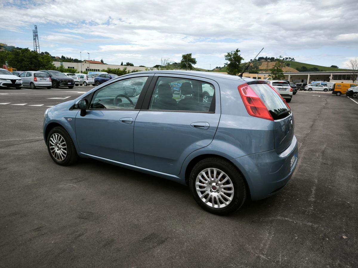 Fiat-Grande-Punto-3