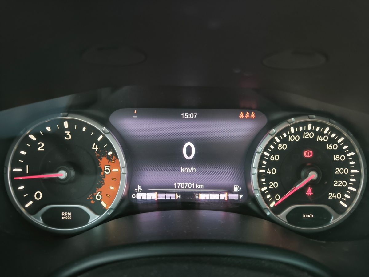 Jeep-Renegade-9