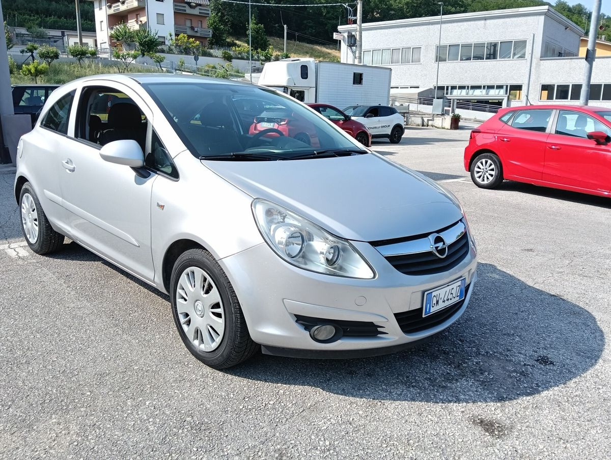 Opel-Corsa-2
