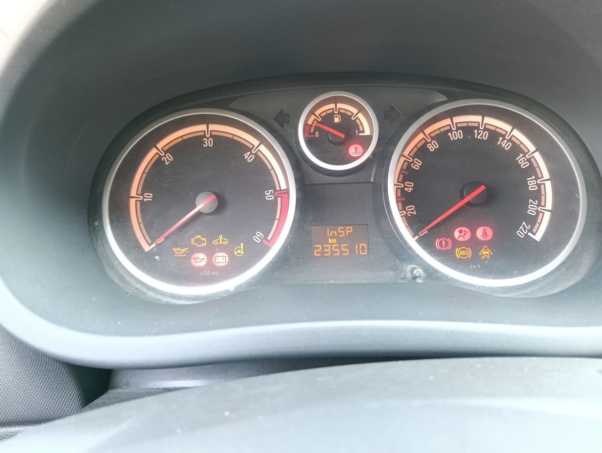 Opel-Corsa-8