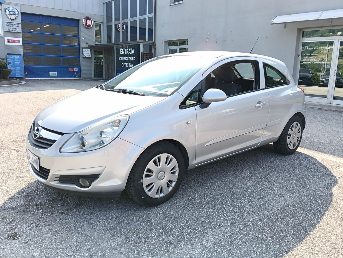 Opel Corsa 1.3 CDTI 75CV 3 porte Enjoy Opel Corsa 1.3 CDTI 75CV 3 porte Enjoy