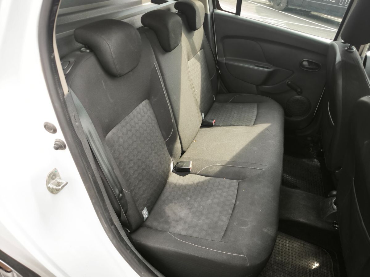 Dacia-Logan-9