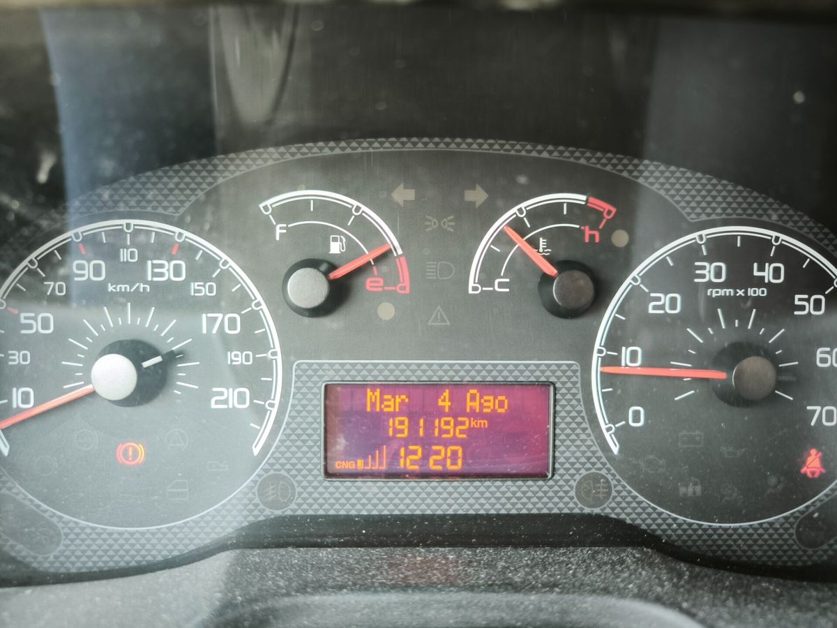 Fiat-Qubo-6