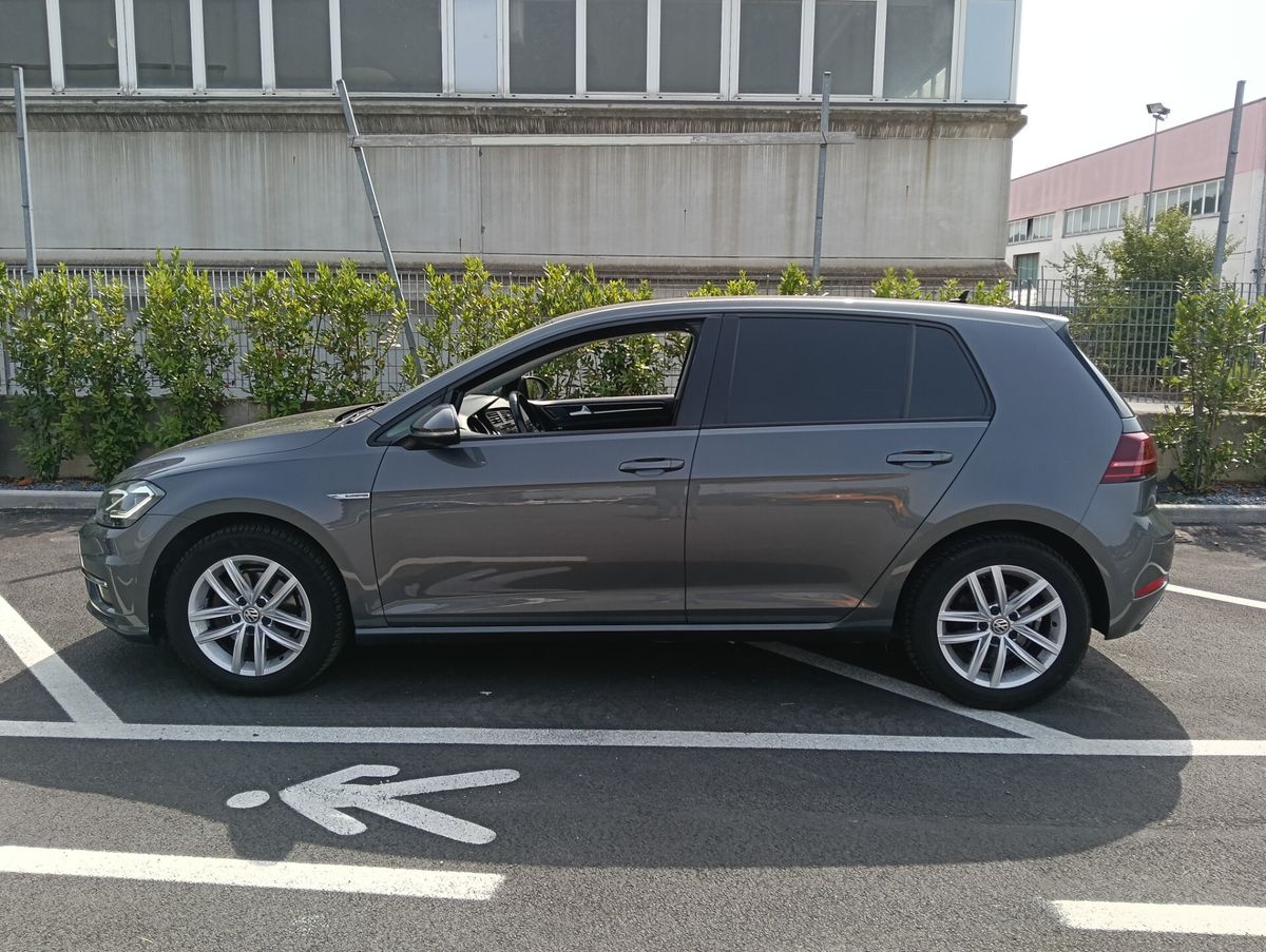 Volkswagen-Golf-3